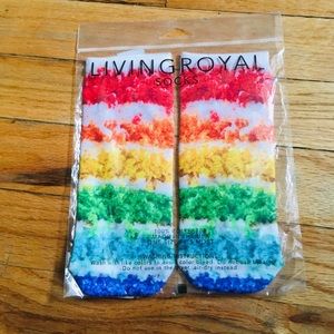 Living Royal socks, NWT: ages 4 and up